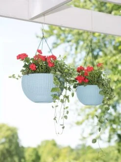 Weave Self-Watering Hanging Basket, 10" 7 Weave Self-Watering Hanging Basket, 10" -Gardener's supply company 8596490 2069 tif