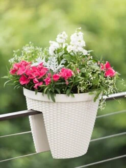Weave Round Railing Planter, 11" -Gardener's supply company 8598370 8580 tif