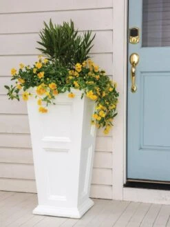 Fairfield Self-Watering Tall Patio Planters, 34” -Gardener's supply company 8600109 016 tif