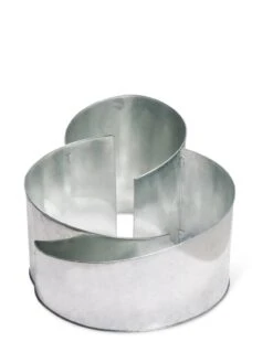 Curved Metal Raised Bed 8 Curved Metal Raised Bed -Gardener's supply company 8610121 7759 tif