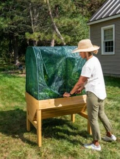 Compact VegTrug® Shade Cover -Gardener's supply company 8610404 8583 tif