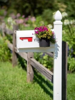 Mailbox Planter 8 Mailbox Planter -Gardener's supply company 8611026 014 tif