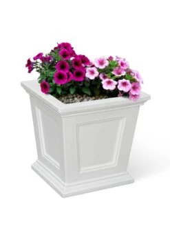 Fairfield Self-Watering Square Planter, 16” X 16” 21 Fairfield Self-Watering Square Planter, 16” X 16” -Gardener's supply company 8611695 16V tif