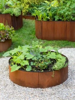 Birdies™ Corten Steel Round Raised Beds -Gardener's supply company 8612422 1527 tif